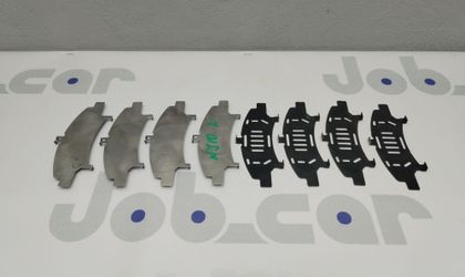 Противоскрипная пластина передних тормозных колодок Nissan Qashqai NJ10 MR20DE