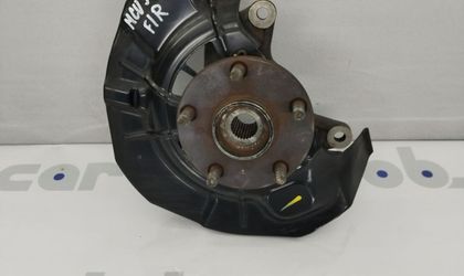 Ступица передняя правая Toyota Harrier MCU36 2005