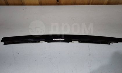 Направляющая стекла двери задний левый Mercedes C-Class W204 2011