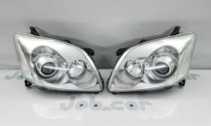Фары Xenon Toyota Avensis AZT250 2005