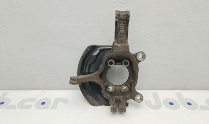 Поворотный кулак левый Nissan X-Trail TNT31 QR25DE