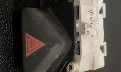 Кнопка аварийной остановки Ford Focus, I Рестай...