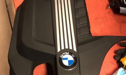 Декоративная крышка двигателя BMW