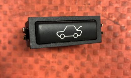 Кнопка открывания багажника Land Rover Range L322