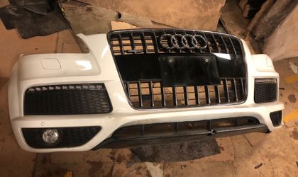 Бампер передний Audi Q7 2009 S-line