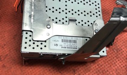 Усилитель блок TV тюнер Mercedes Benz A2129000017