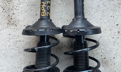 Стойка амортизатора передняя Subaru Outback BP