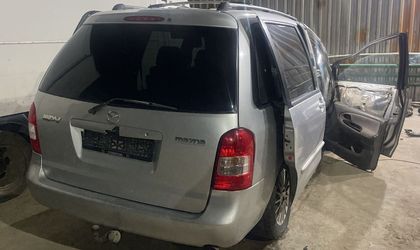 Mazda MPV II (LW) 2001