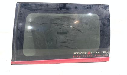 Стекло двери задней левой Mitsubishi RVR II 1998