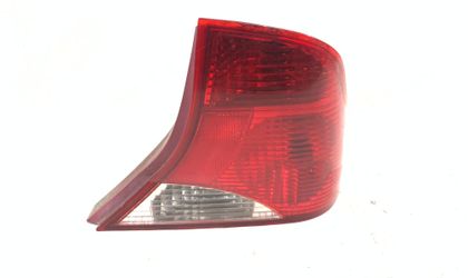 Фонарь задний правый Ford Focus I America 2000