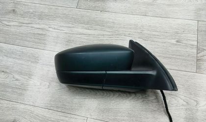 Зеркало заднего вида правое Skoda Rapid I 