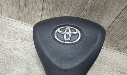 Подушка безопасности в руле Toyota Auris I 2007
