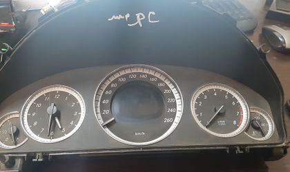 Панель приборов Mercedes-Benz E-Класс IV