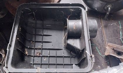 Корпус воздушного фильтра Mitsubishi L200 IV