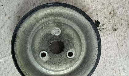 Шкив привода помпы BMW 1 F20 n13