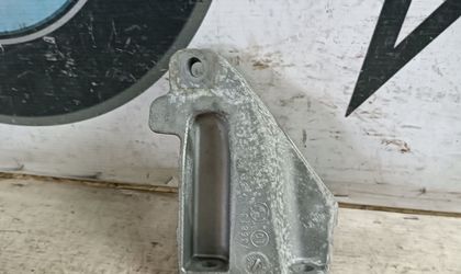 Кронштейн двигателя правый BMW 1  F20 n13b16
