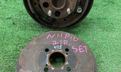 Ступица задняя правая в сборе  Toyota Aqua NHP10 