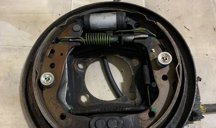 Тормозные колодки задние правые Belta/Vitz
