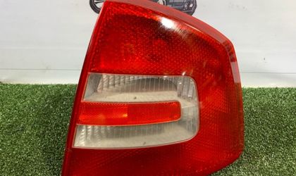 Фонарь задний правый Skoda Octavia A5