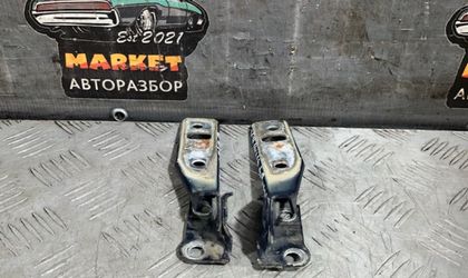 Петли капота Volkswagen Golf Mk4 