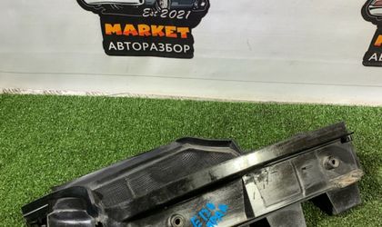 Жабо правое Mercedes-Benz E-Класс W124