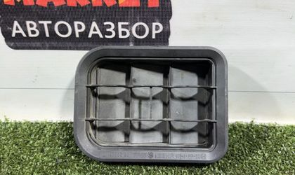 Решетка вентиляционная левая Opel Meriva A Рест