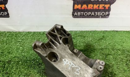 Кронштейн кондиционера Ford Focus III 2011