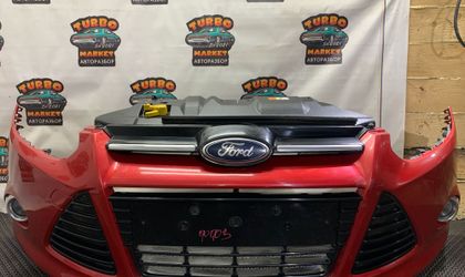 Бампер передний Ford Focus III 2011