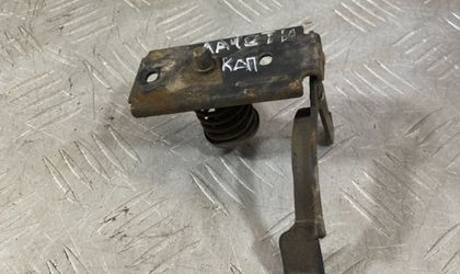 Замок капота Chevrolet Lacetti 2010