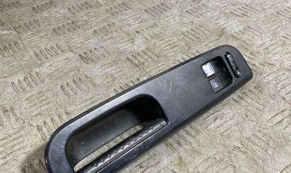 Блок управления стеклоподъемниками Passat b5+