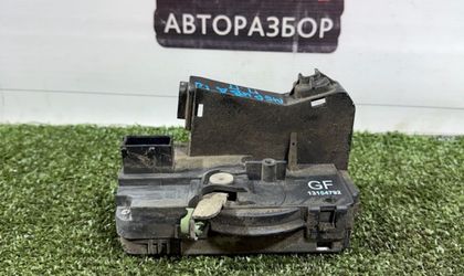 Замок передней провой двери Opel Meriva A Рест