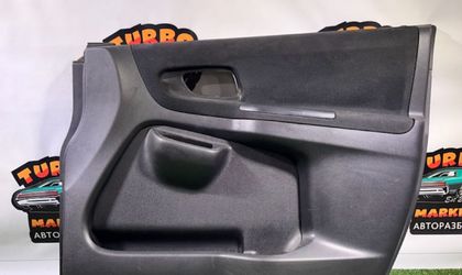 Обшивка двери передней правой Suzuki Ignis II