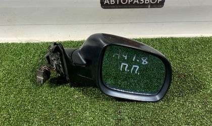 Зеркало боковое правое Audi A4 B5 1996