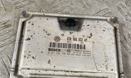 Блок управления двигателем Volkswagen Polo III 