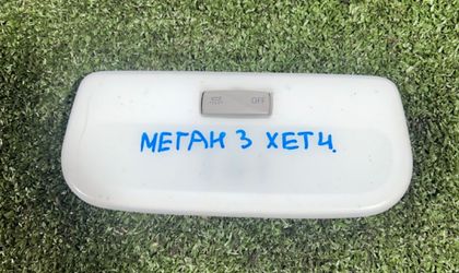 Плафон освещения салона Renault Megane III