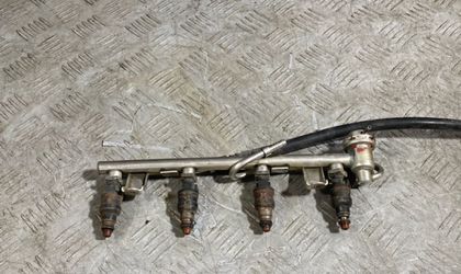 Рейка рампа топливная Vw Passat B5+ ADR 1.8