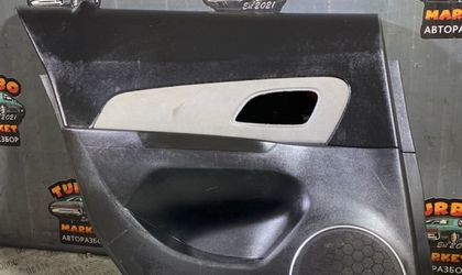 Обшивка двери задней левой Chevrolet Cruze I 2012