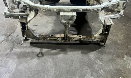 Передняя часть кузова Nissan Primera P12