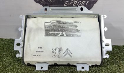 Подушка безопасности пассажира Peugeot 308 I