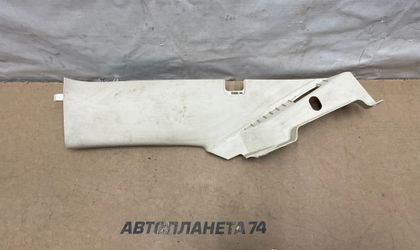 Обшивка стойки задняя правая Ford Focus III седан
