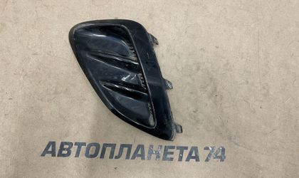Заглушка бампера задняя правая Kia Ceed  III 