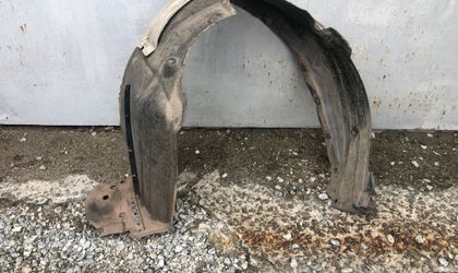 Подкрылок передний правый Toyota RAV4 IV 