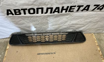 Решетка переднего бампера Kia Ceed III 2018-