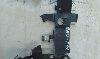 Кронштейн расширительного бачка BMW 7 F01/F02/F04 