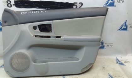 Обшивка двери передней правой Kia Cerato I 2006