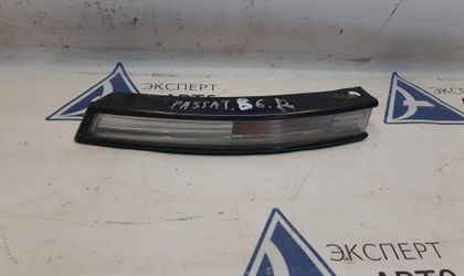 Поворотник левыйVolkswagen Passat B6  2010