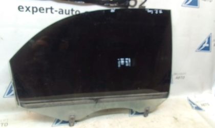 Стекло двери задней правой Kia Cerato I 2006