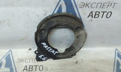 Кожух ремня ГРМ низ Volkswagen Passat B6