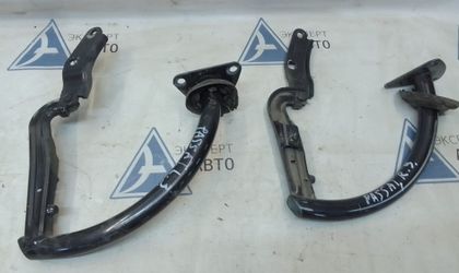 Петли крышки багажника Volkswagen Passat B6 