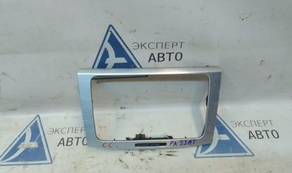 Рамка магнитолы Volkswagen Passat CC I 2009